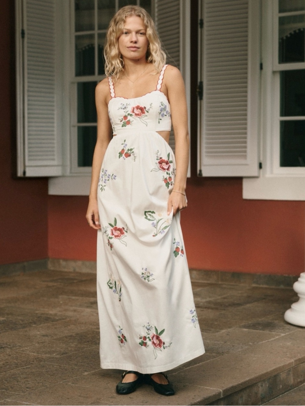 Floral Cutout Maxi Dress in Cream built in bra